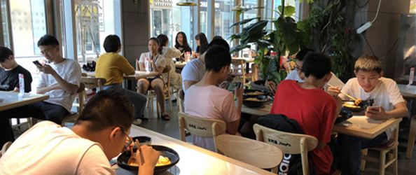加盟吉阿婆麻辣燙店開在哪里合適？這些都是賺錢的好地方